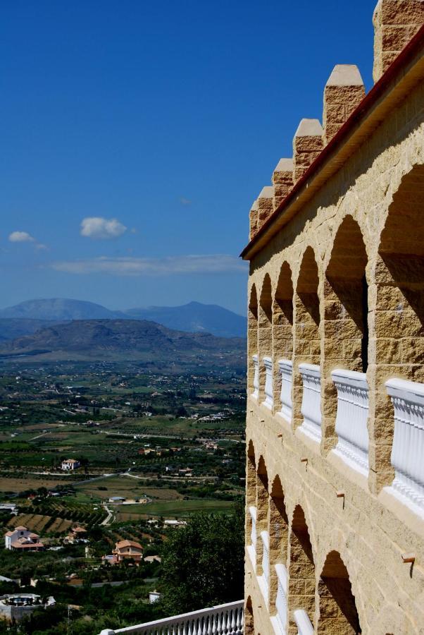 El Mirador 3*