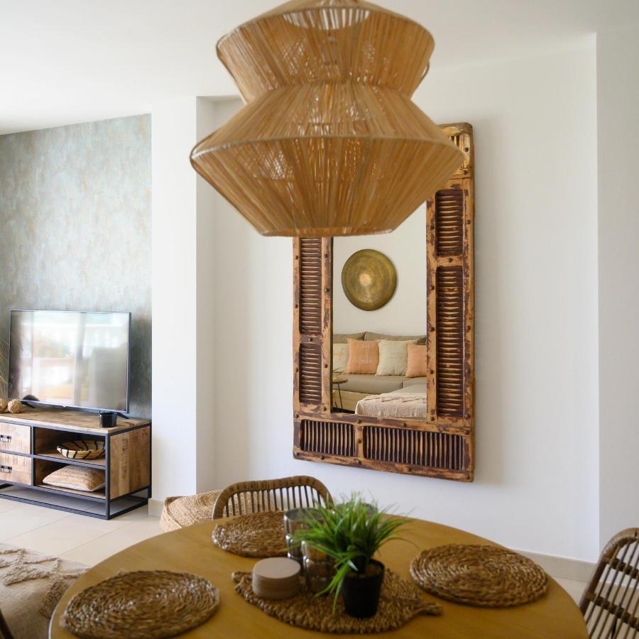 Apartment Modern Directly On The With Wifi And Air Conditioning *