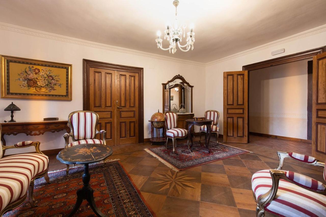 Casona Indiana De *