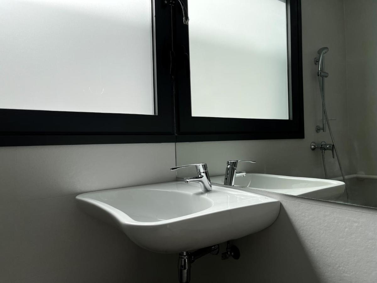Hs Centro Atocha Guest house 2*
