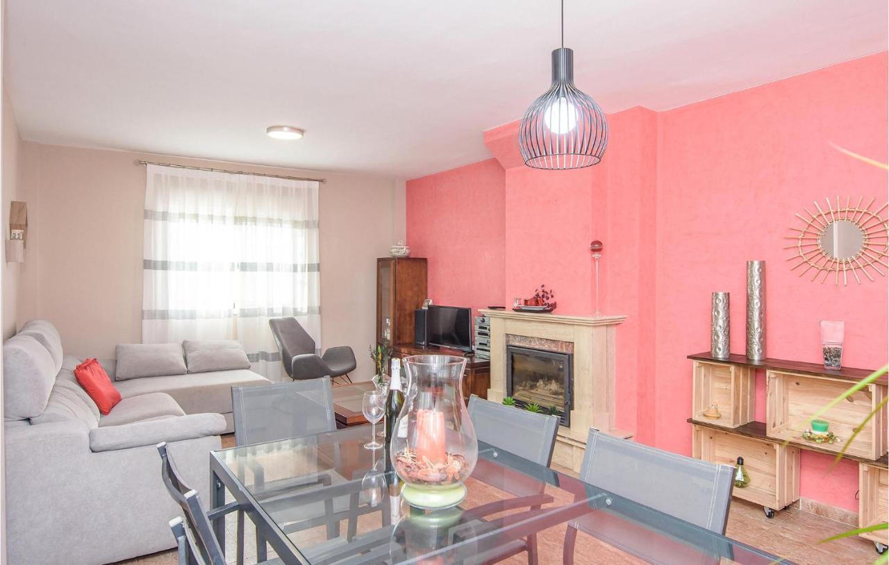 Holiday home 4 Bedroom Beautiful In Nijar