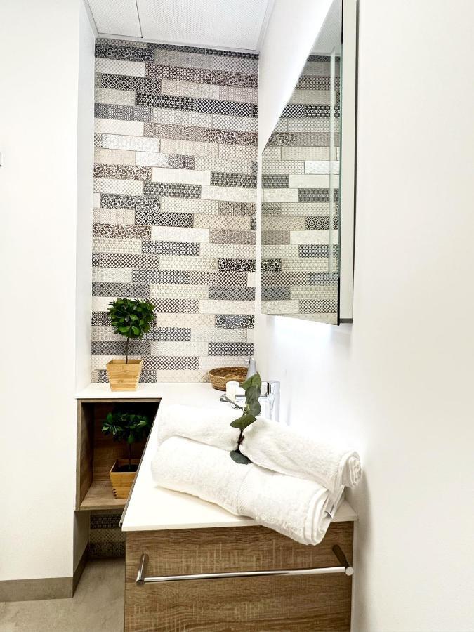 Apartamento Spalis Suite. Loft En El Centro Con Parking *