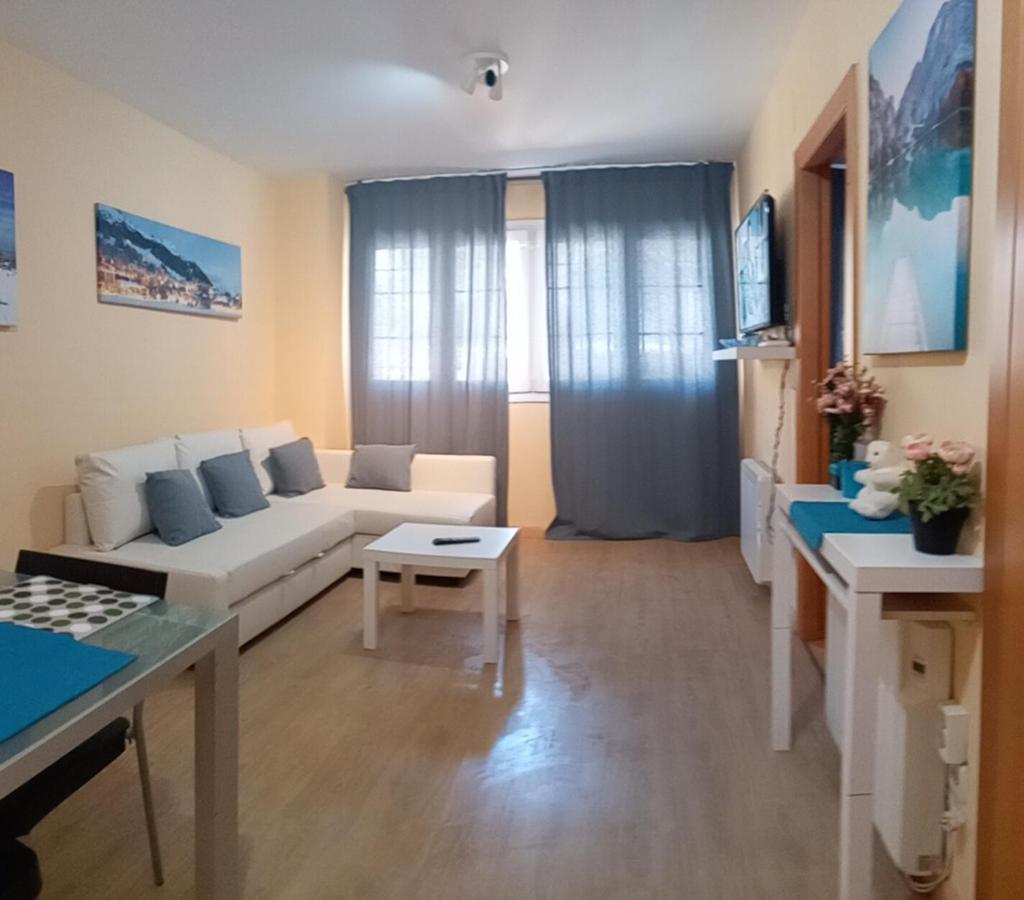 Apartment Gran Maribel Arttyco, Piscina, Sauna Y Jacuzzi *