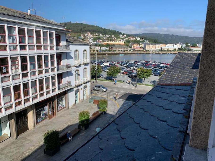 En El Centro De Viveiro Apartamento *