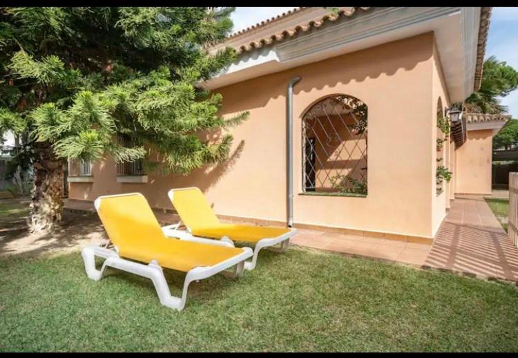 Precioso Chalet En -conil Playa Y Golf Roche