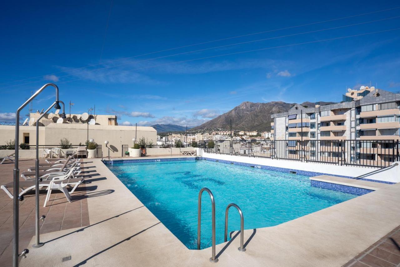 Deluxe On The First Line Apartment Marbella