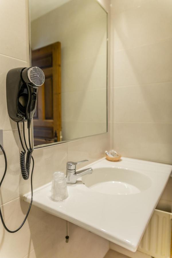 Hostal Santo Domingo De Silos