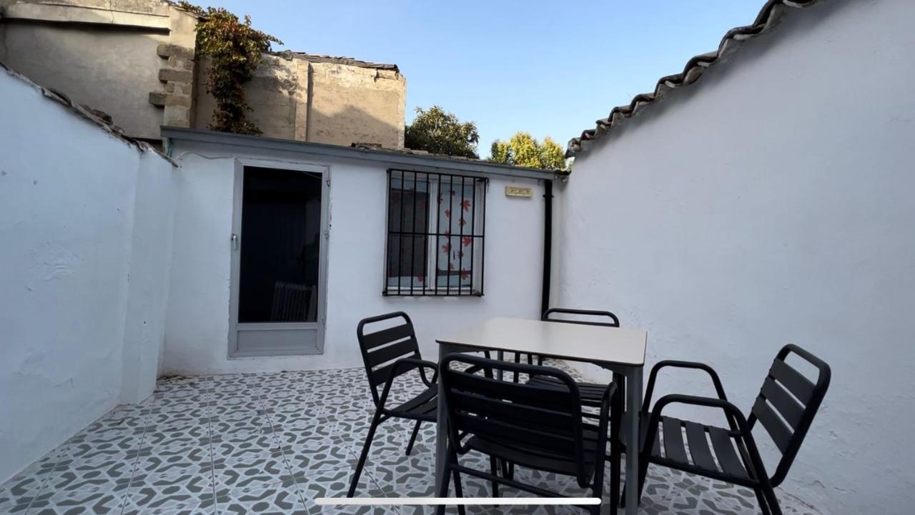 La Casa De *
