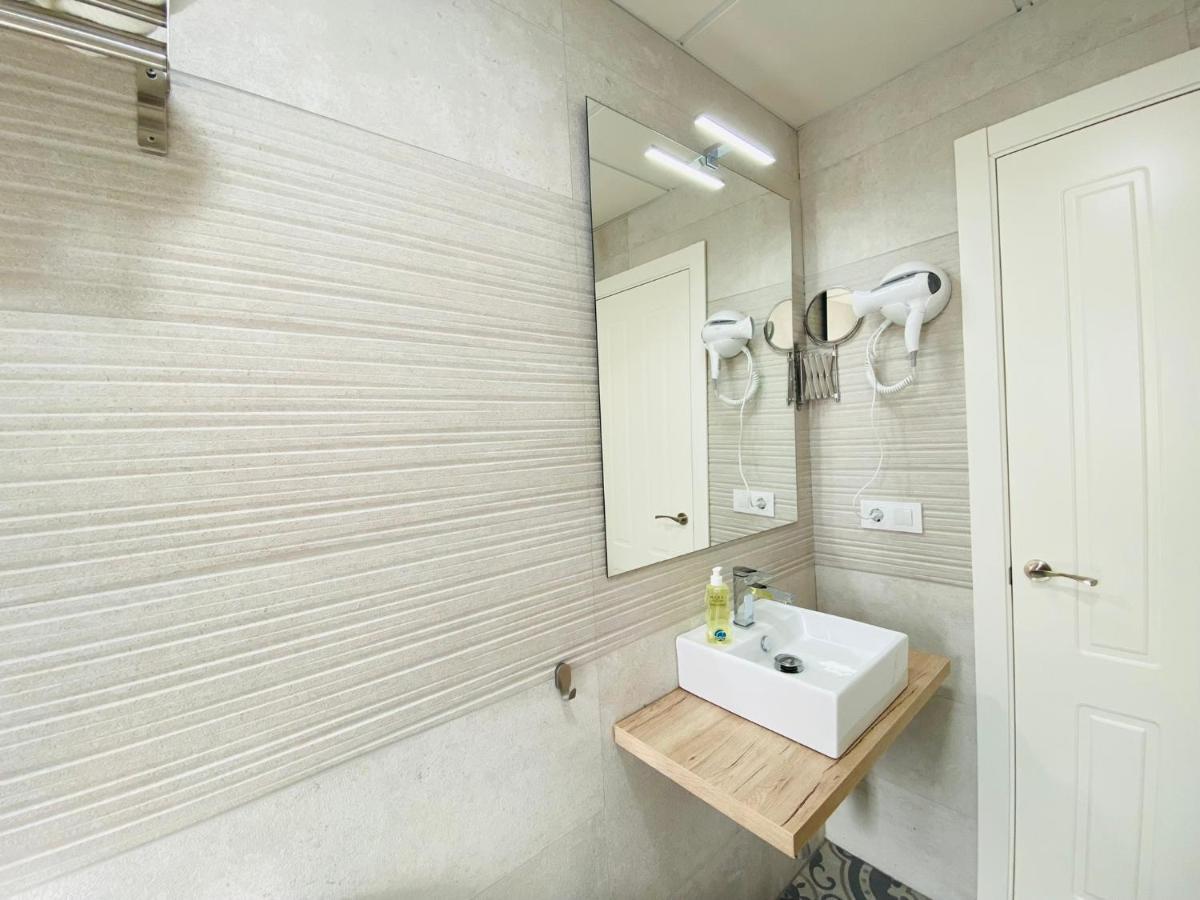 Apartamento Summerlandrota Argueelles 4 *