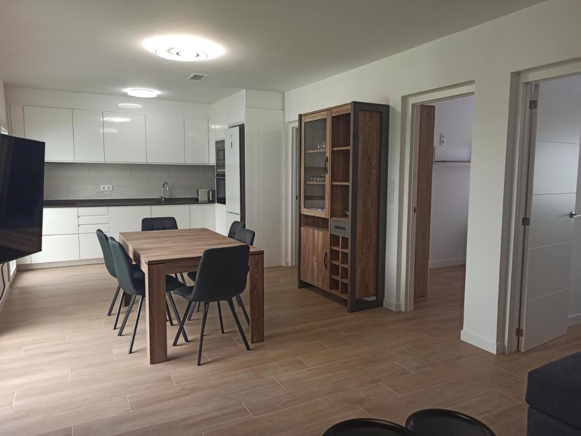 Casa Cerca De La Playa Con Patio Y Garaje Privado *