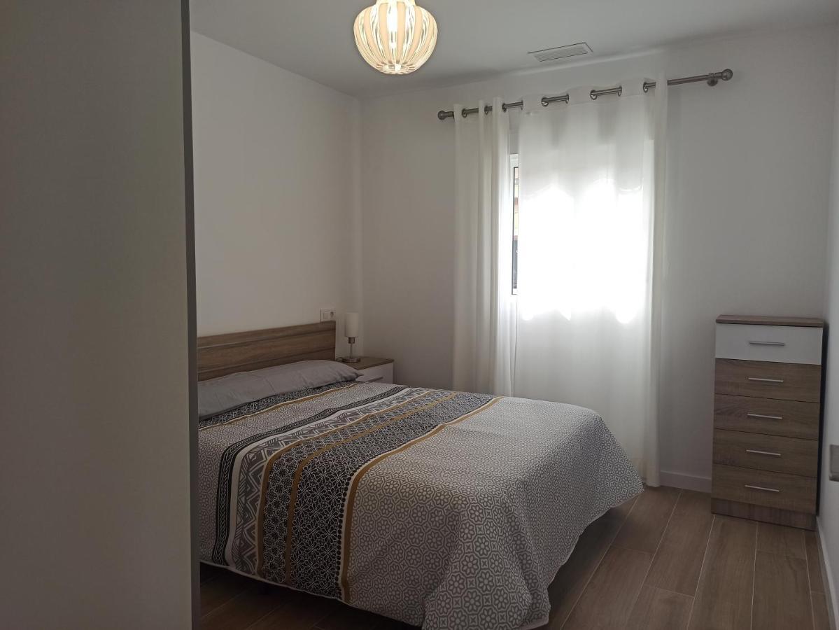 Casa Cerca De La Playa Con Patio Y Garaje Privado * Puerto de Sagunto