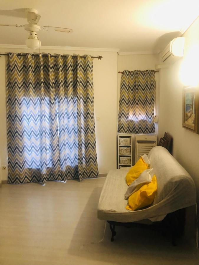 Bonito Estudio En Apartamento