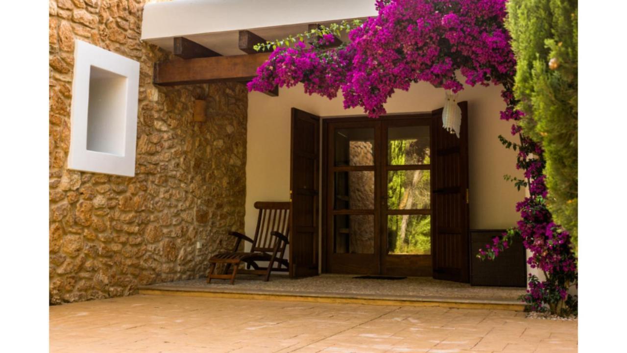 Villa Tegui Is A Luxury Close To San Rafael And 10 Min Drive To Ibiza Town And San Antonio *
