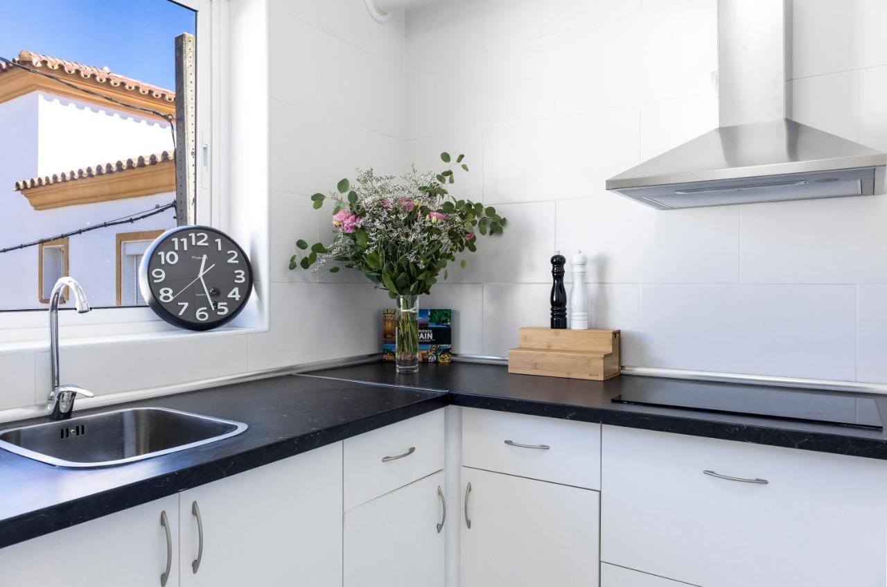 Lovely 2-bedroom In Pueblo Nuevo De Apartment