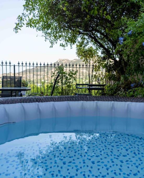 Con Jacuzzi Y Chimenea En Paraje Unico - La Casa Del Pino Holiday home