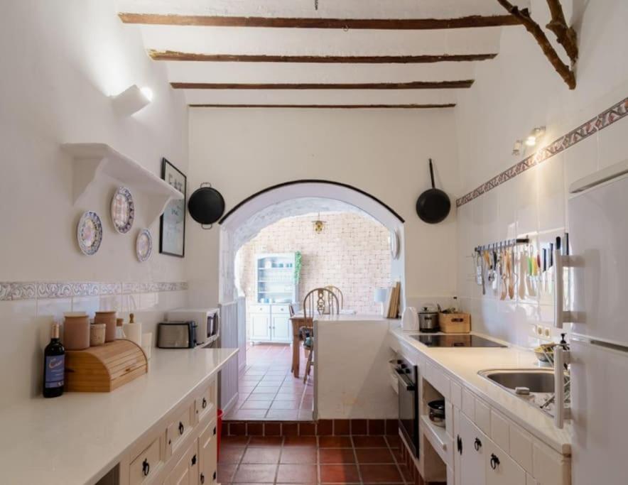 Holiday home Con Jacuzzi Y Chimenea En Paraje Unico - La Casa Del Pino Blanca