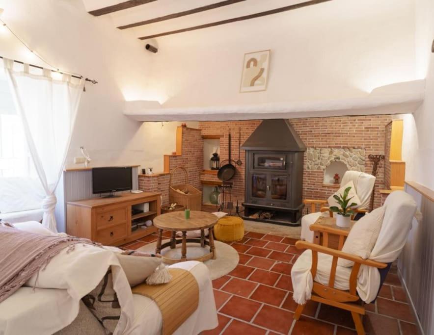 Con Jacuzzi Y Chimenea En Paraje Unico - La Casa Del Pino Holiday home