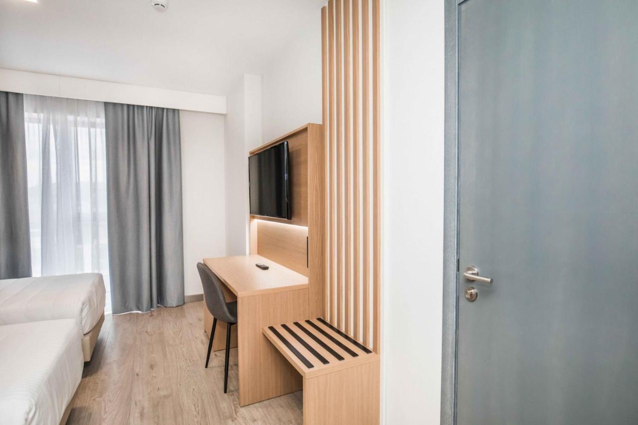 Ciudad De Hotel *