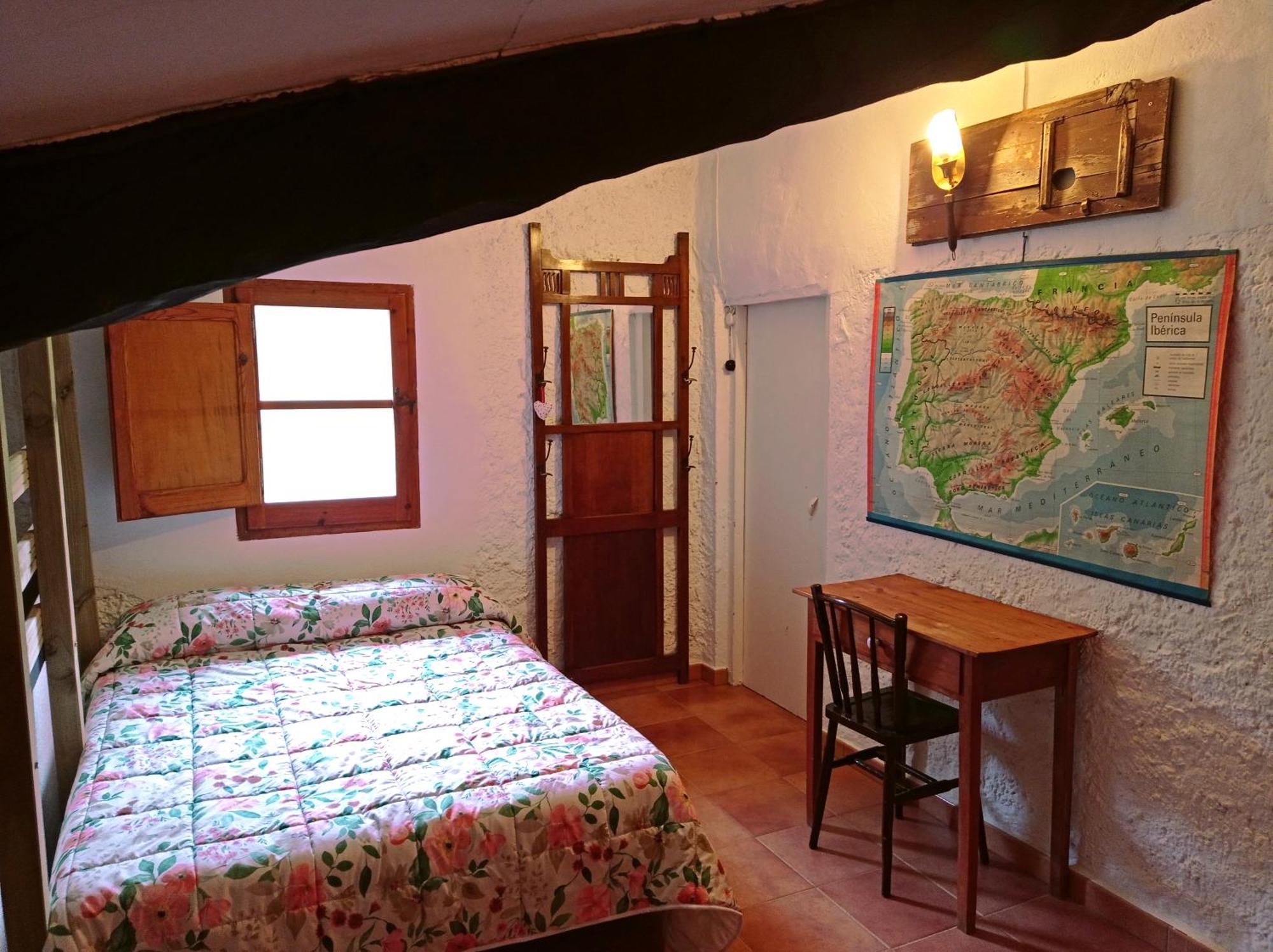 Сasa de vacaciones Cal Peguera, Casa De Cuento En Medio Del Bosque Castell de l'Areny