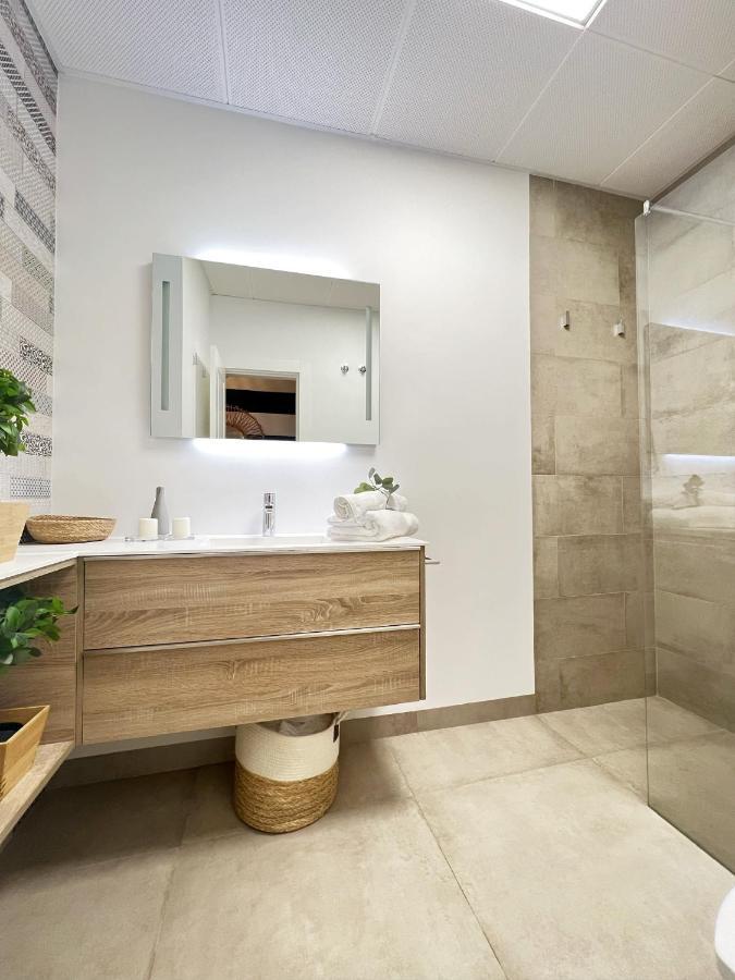 Apartamento Spalis Suite. Loft En El Centro Con Parking