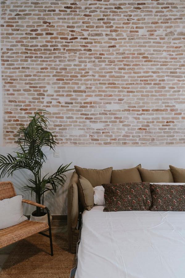 O&l Punonrostro Bright Minimalist *