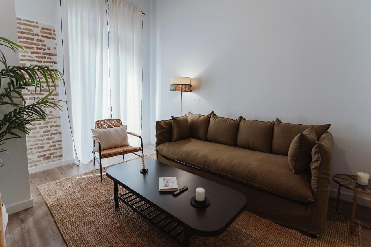 O&l Punonrostro Bright Minimalist