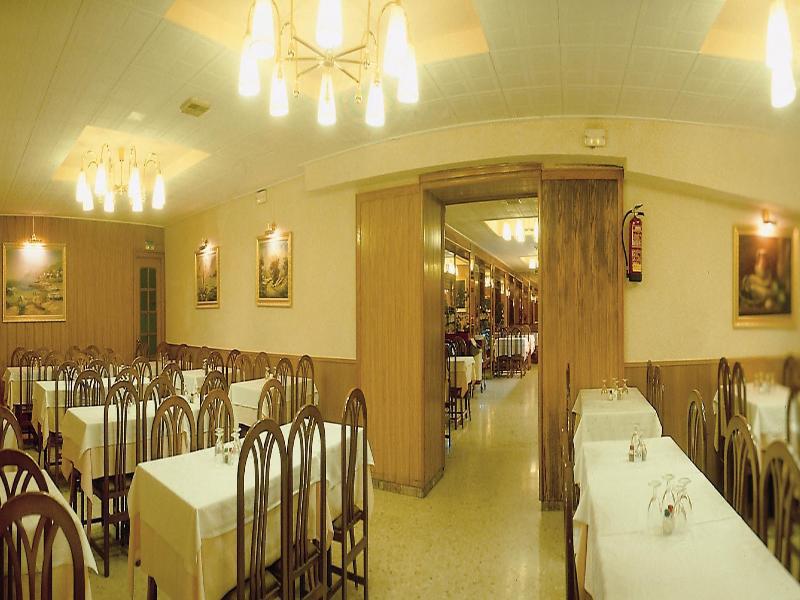 Continental Hotel 2*
