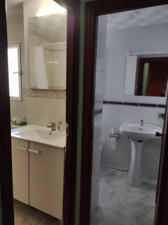 Habitación en casa particular 27-4-bj- 2 Personas Alicante