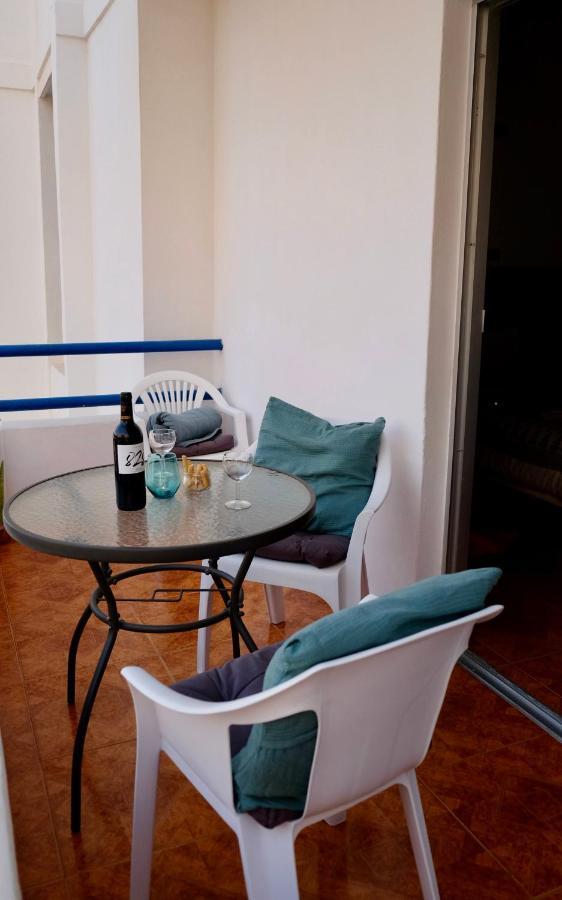 Pleasantly Studio With A Sea View And Pool, Paraiso Del Sur 611 Holiday home *