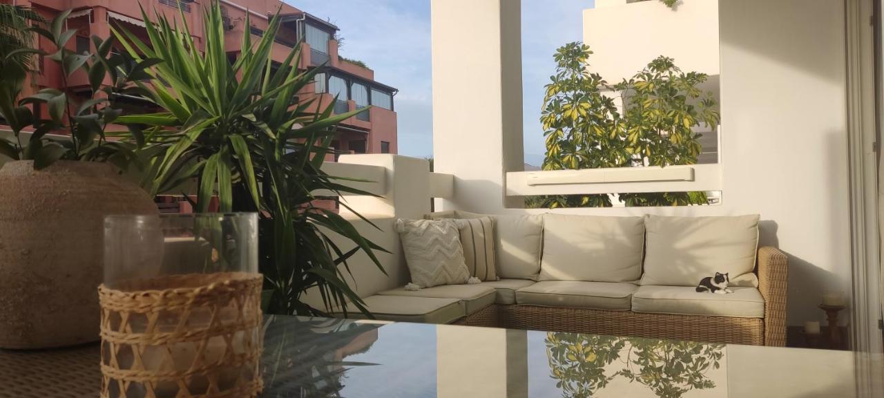 Kentia Golf Playa Granada Apartamento *