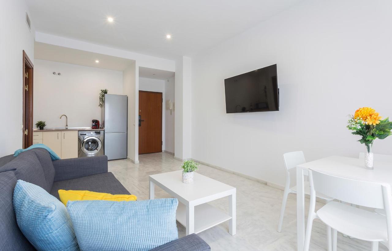 Acceso Sevilla Piscina Moderno Parking Gratis * Bormujos
