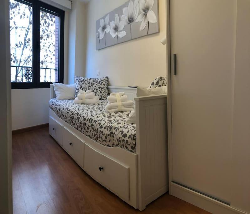 Apartamento Junto A Catedral Apartment *