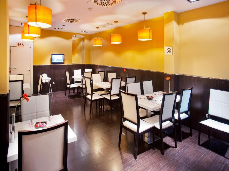 Hotel Petit Palace Canalejas 2*