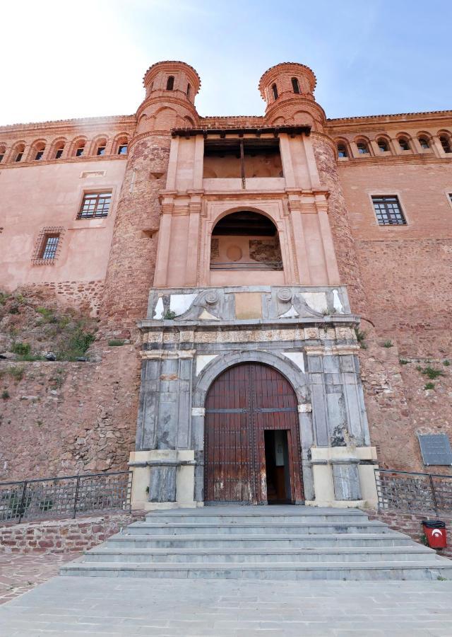 Hotel Hospederia Palacio Papa Luna 3*