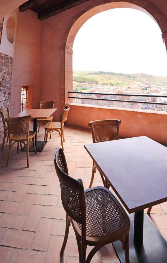 Hospederia Palacio Papa Luna Hotel