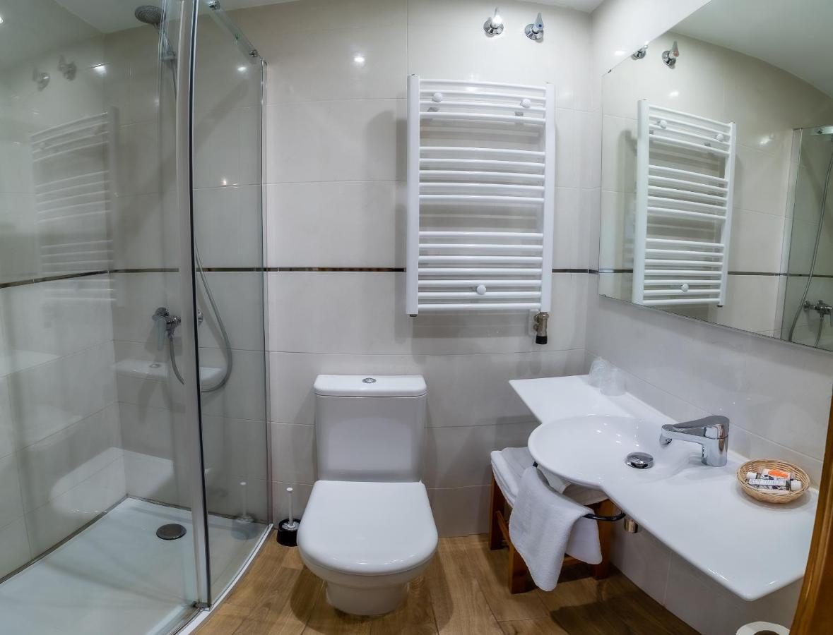 Hostal Santo Domingo De Silos Guest house Santo Domingo De Silos