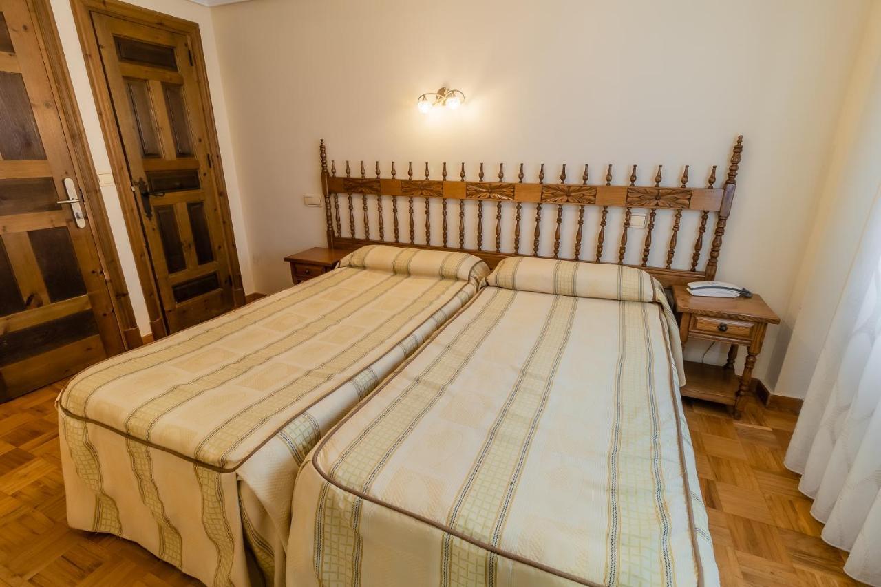 Hostal Santo Domingo De Silos Santo Domingo De Silos