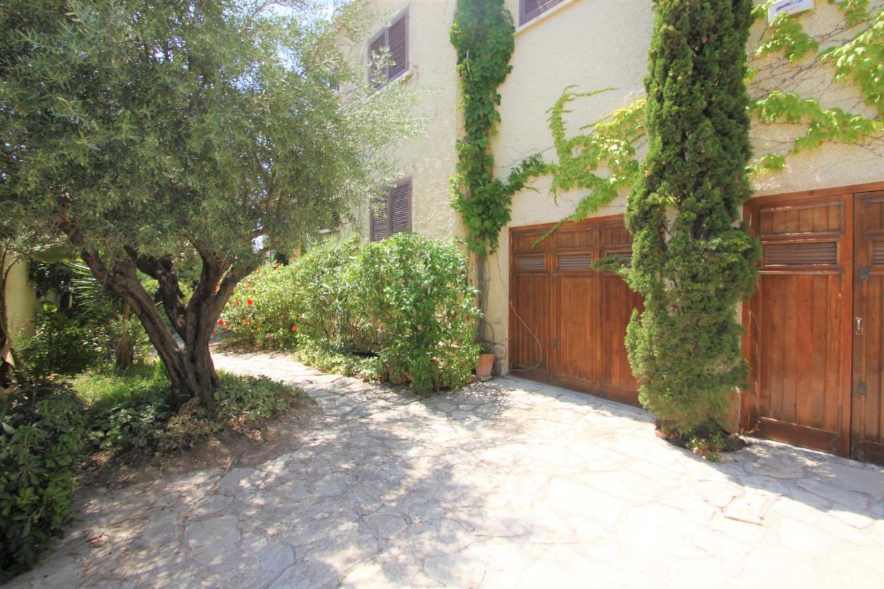 Casaturis En Urb. La Font Sant Joan D'alacant Ch102 *