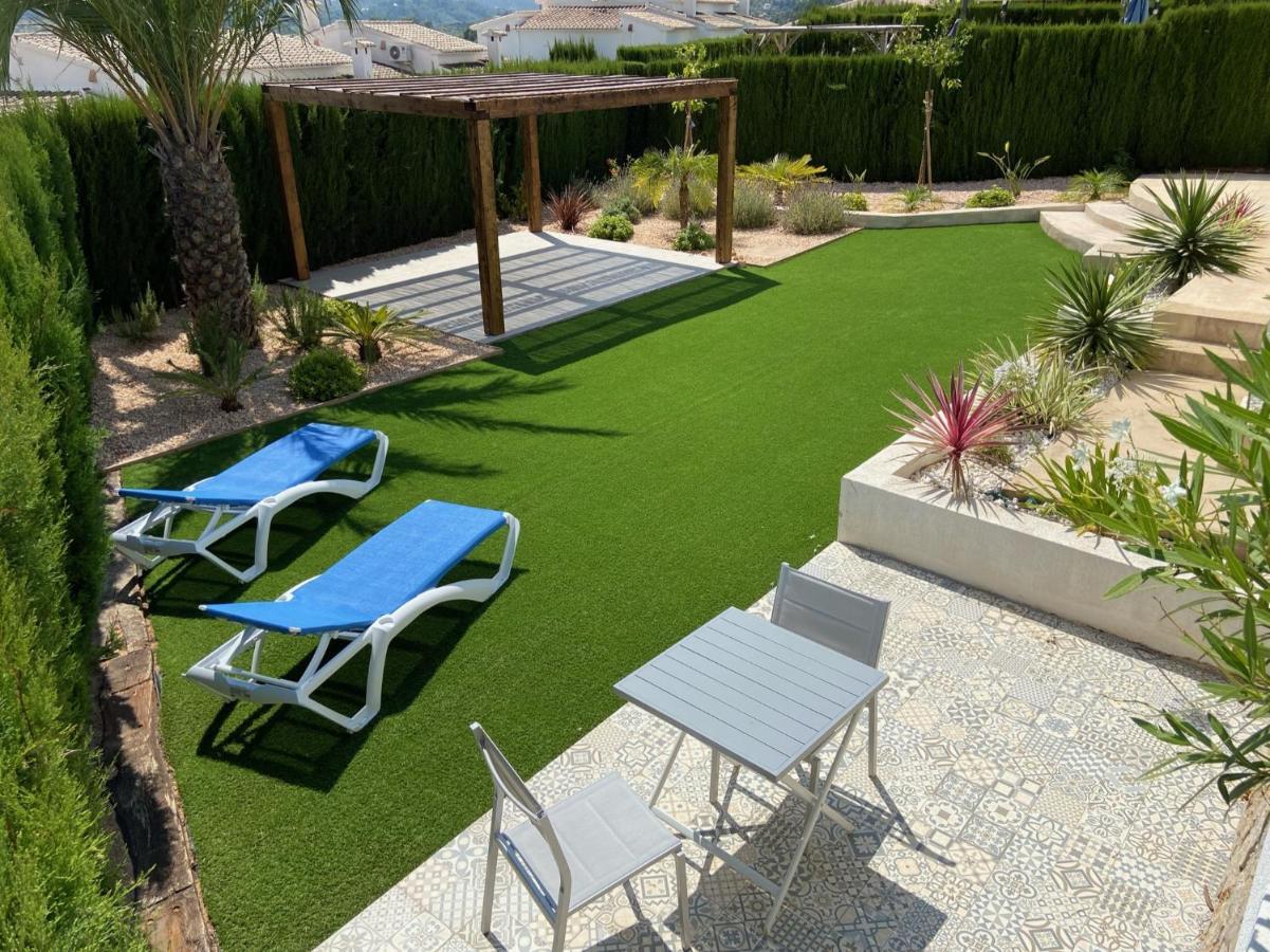Stunning Mountain Views! Private With Fabulous Communal Pool! Сasa de vacaciones *