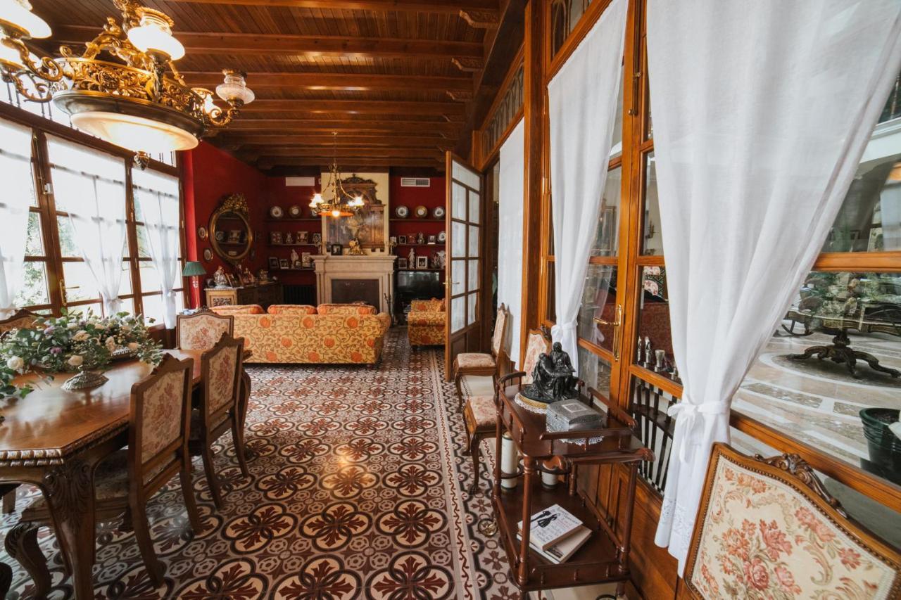 Bed & Breakfast Andalusian Palace