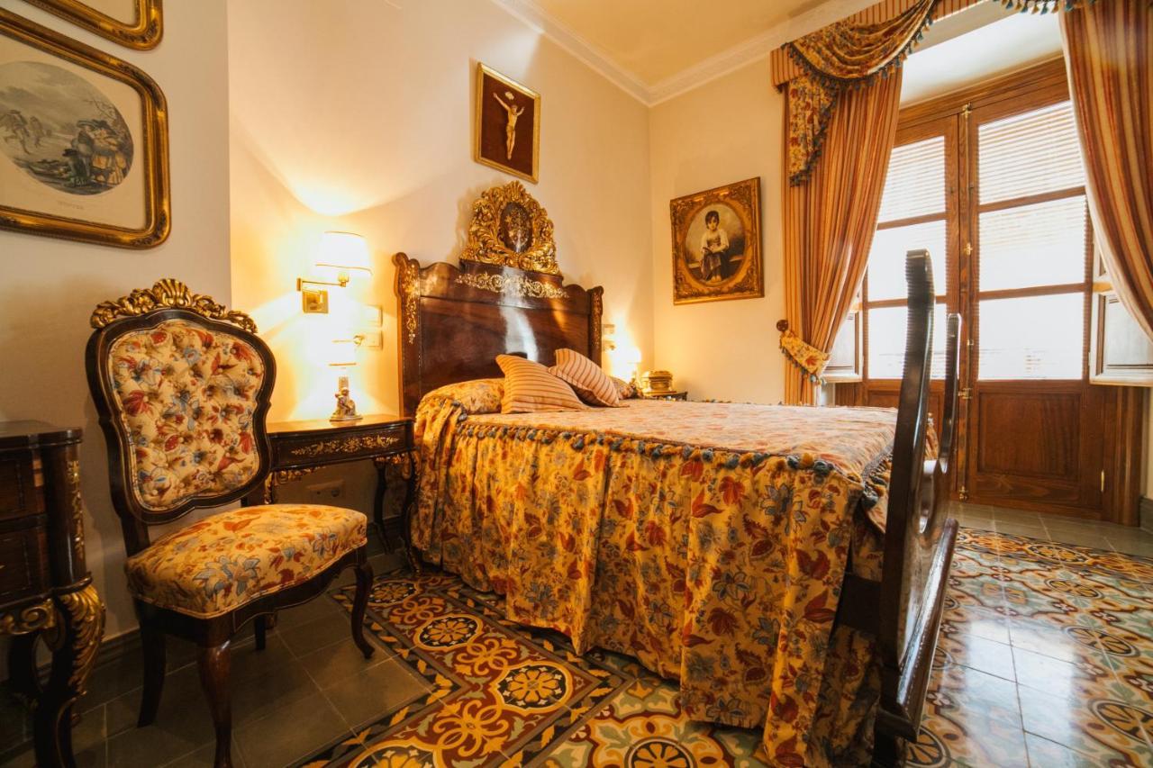 Bed & Breakfast Andalusian Palace