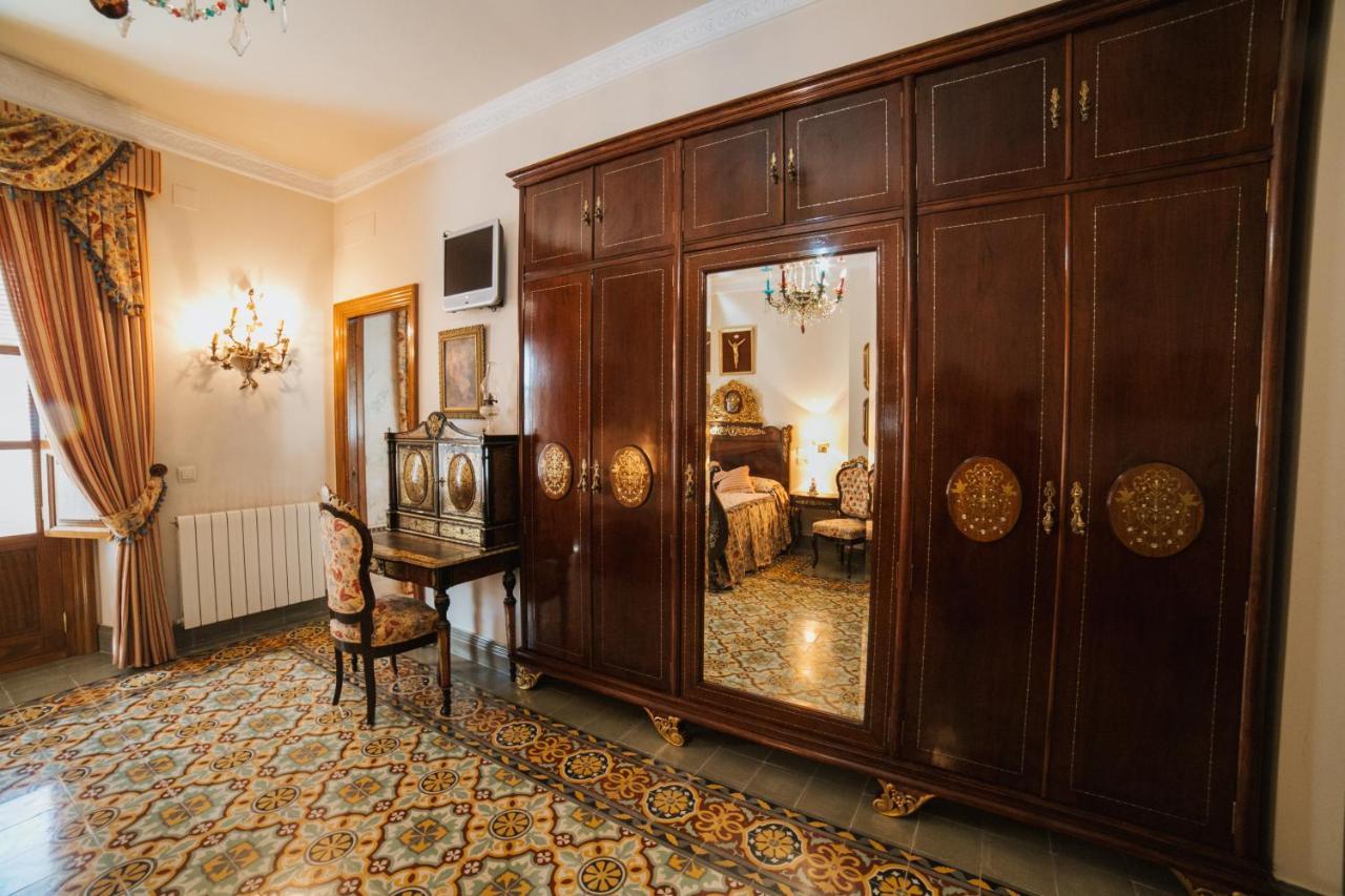 Bed & Breakfast Andalusian Palace *