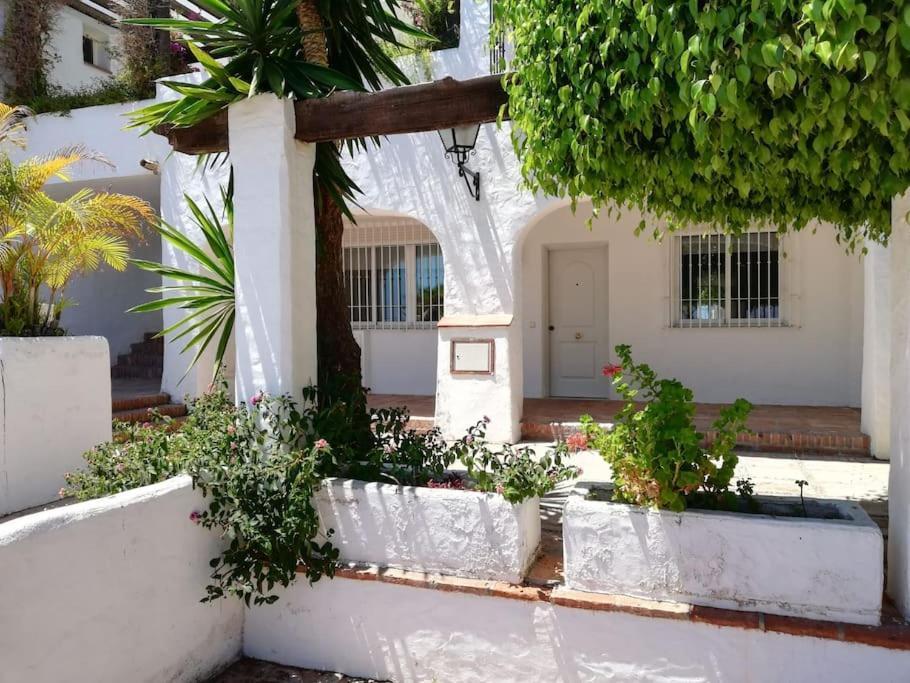 Apartamento Grande En El Puerto Marina Del Este Apartamento *