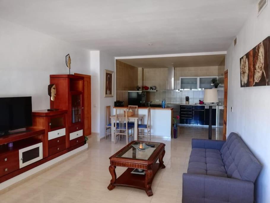 Apartamento Grande En El Puerto Marina Del Este La Herradura (Granada)