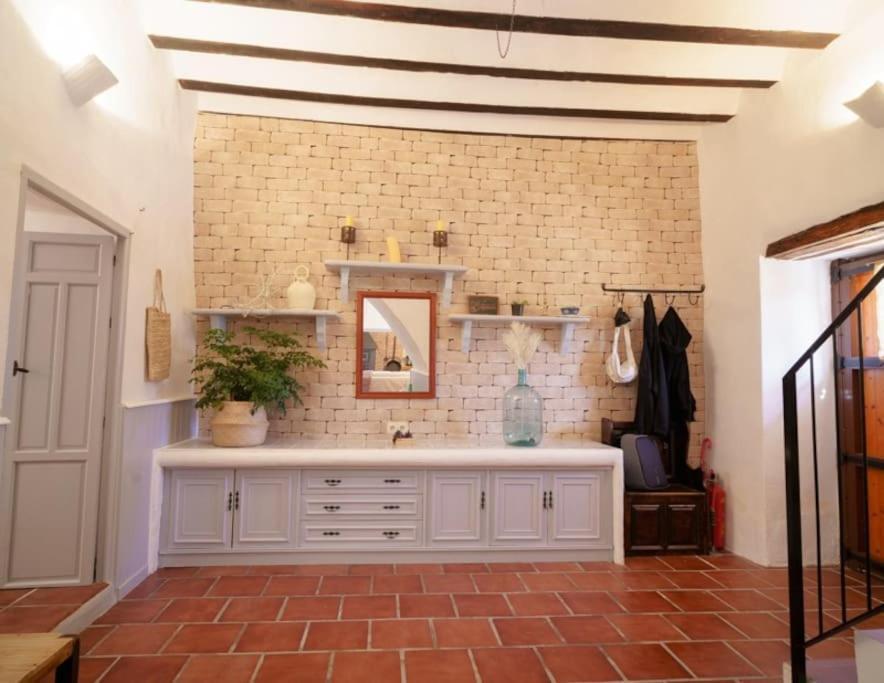 Con Jacuzzi Y Chimenea En Paraje Unico - La Casa Del Pino * Blanca