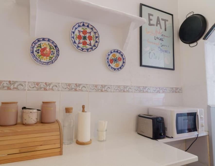 Con Jacuzzi Y Chimenea En Paraje Unico - La Casa Del Pino Holiday home Blanca
