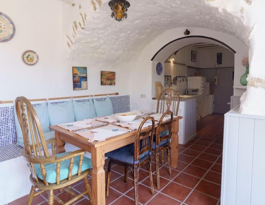 Con Jacuzzi Y Chimenea En Paraje Unico - La Casa Del Pino