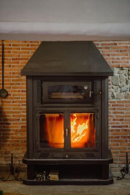Con Jacuzzi Y Chimenea En Paraje Unico - La Casa Del Pino