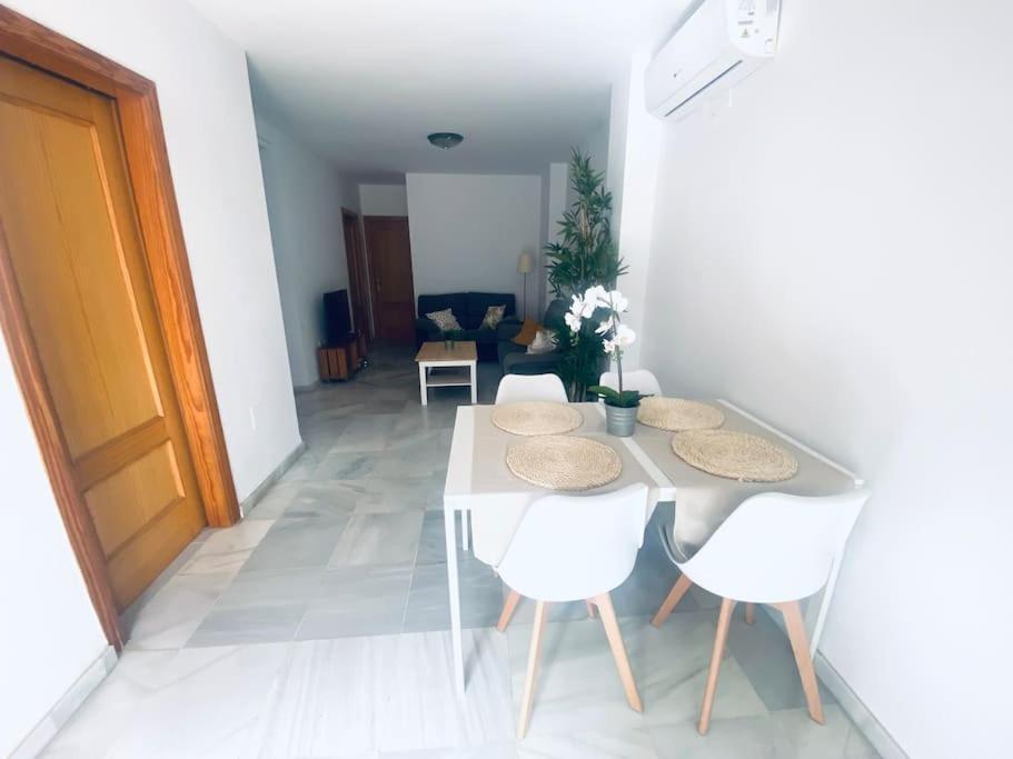 De Dos En Almeria. Apartamento *