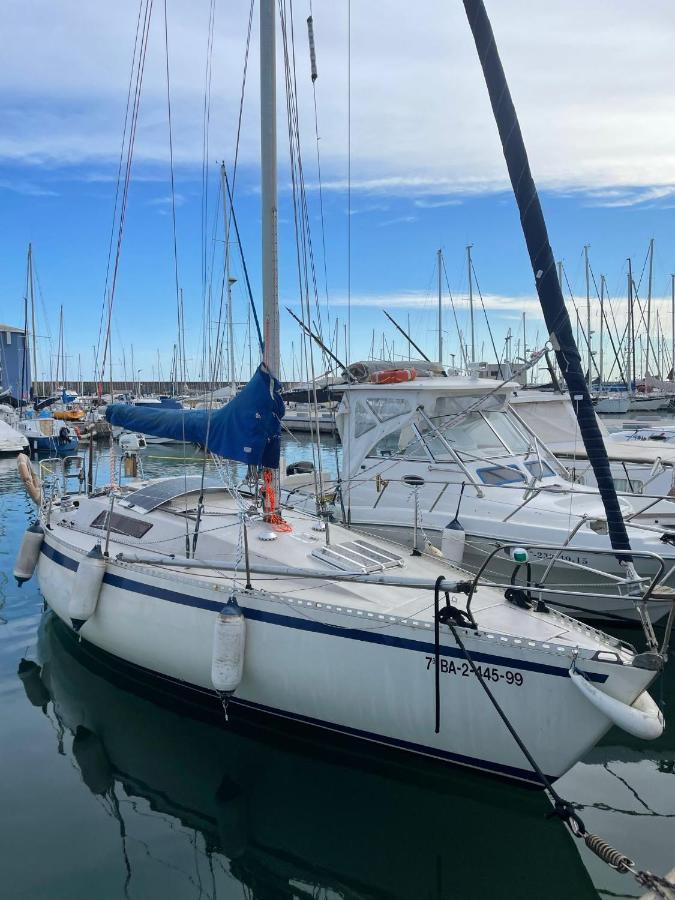 Cozy Sailing Boat Barcelona Botel
